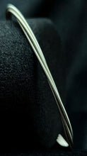 Load image into Gallery viewer, &#39;Twist&#39; - Electric Guitar String Bracelet
