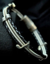 Load image into Gallery viewer, Music &#39;Note&#39; - Guitar String Bracelet
