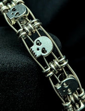 Load image into Gallery viewer, Silver &#39;Flat&#39; Skull - Guitar String Bracelet
