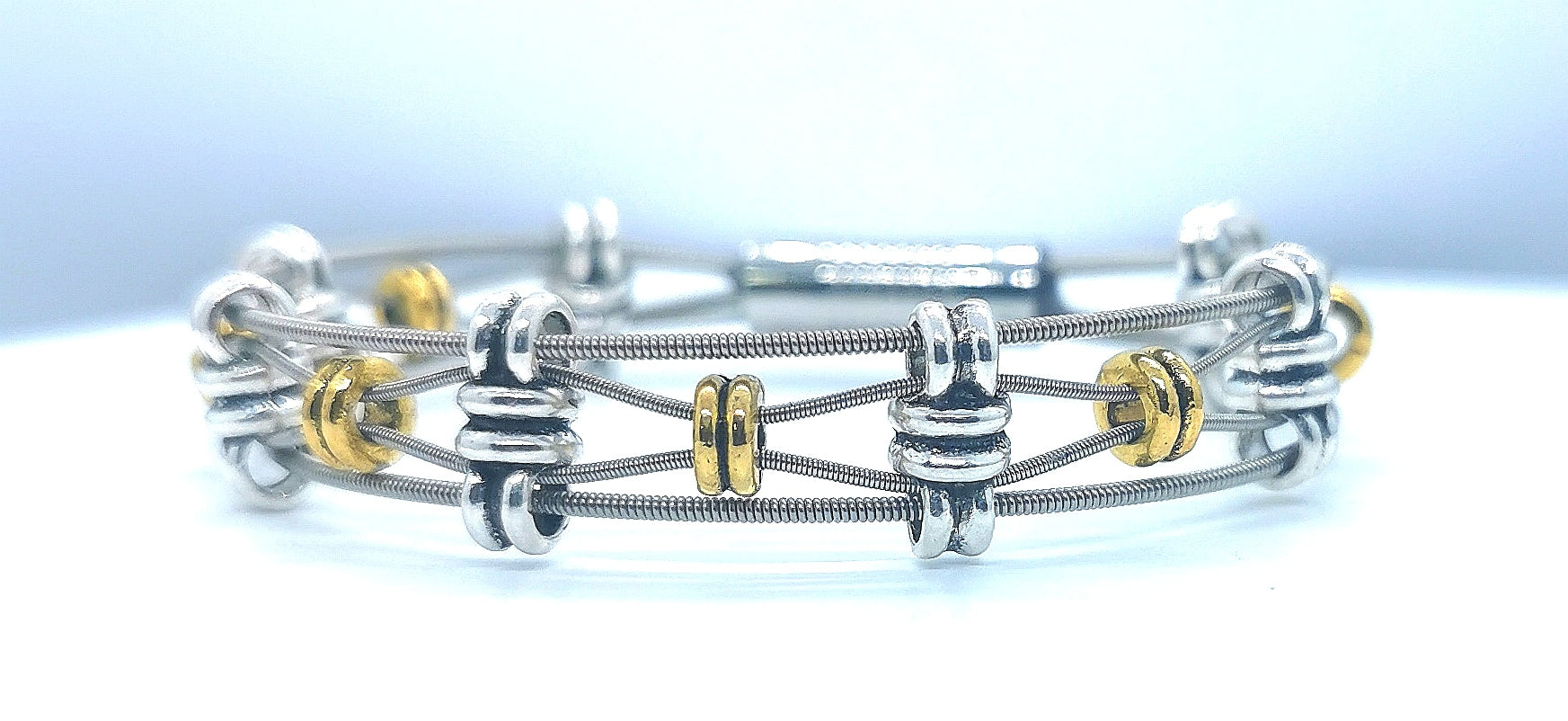 Ball on sale end bracelet